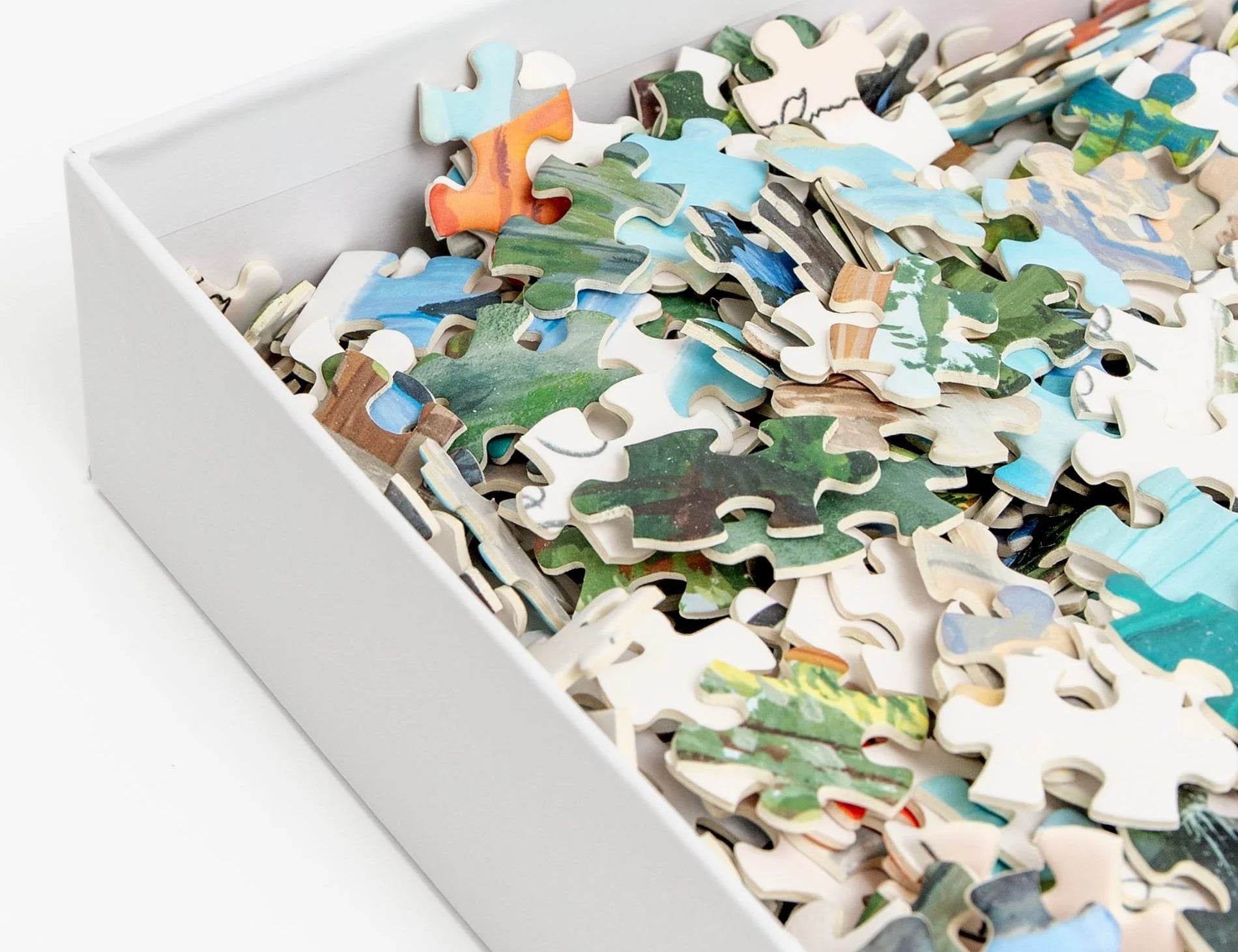 1canoe2 National Parks Postcard Puzzle pieces loose in the open box