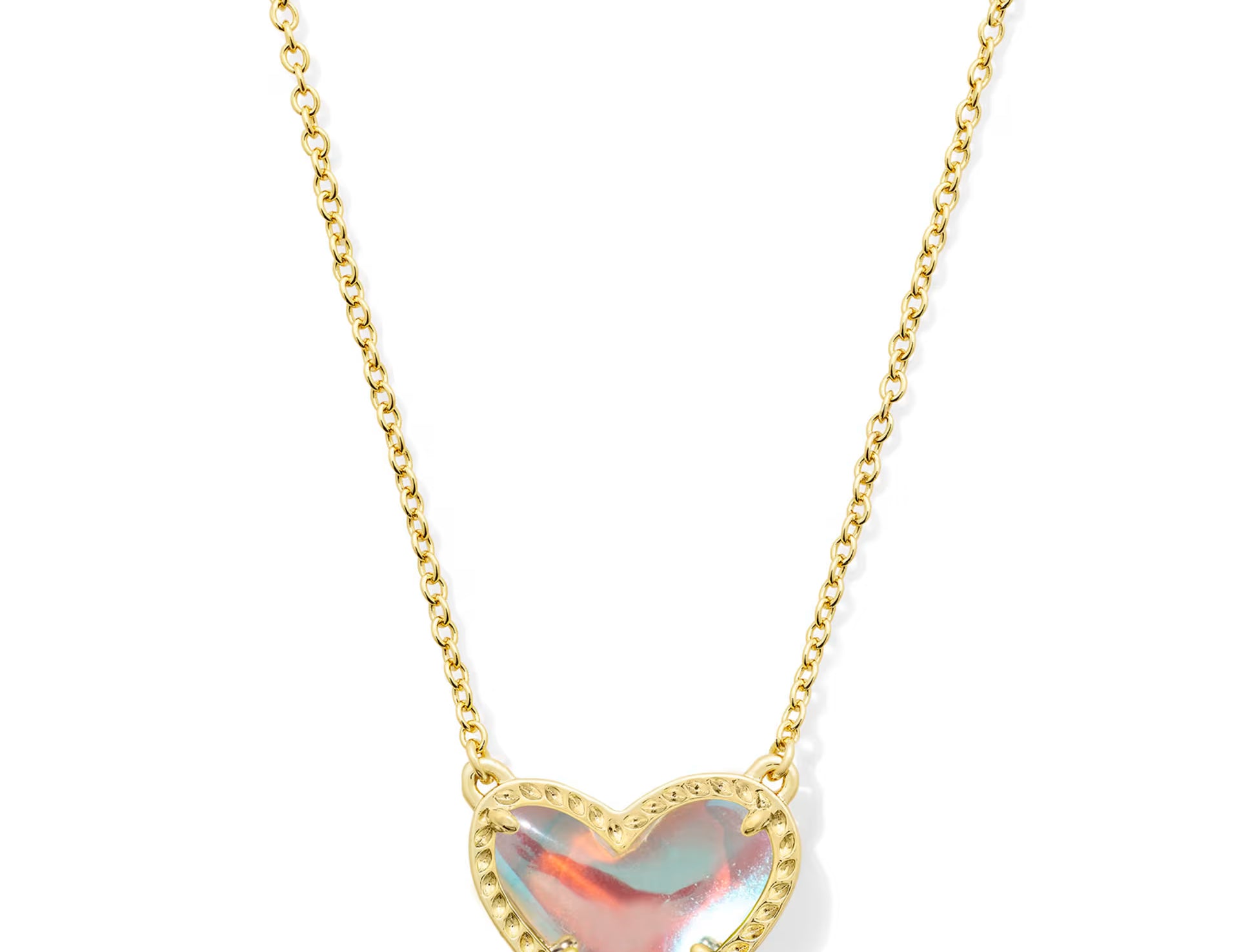 Ari Heart Short Pendant Necklace