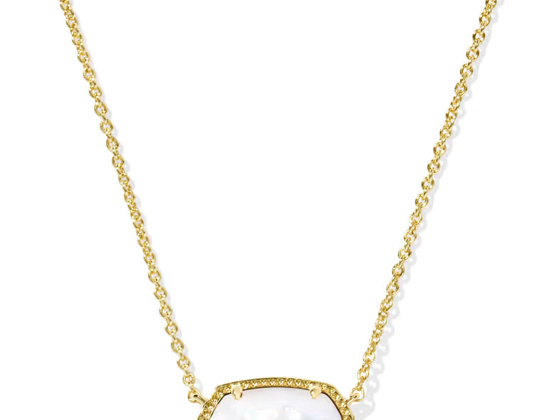 Elisa Short Pendant Necklace