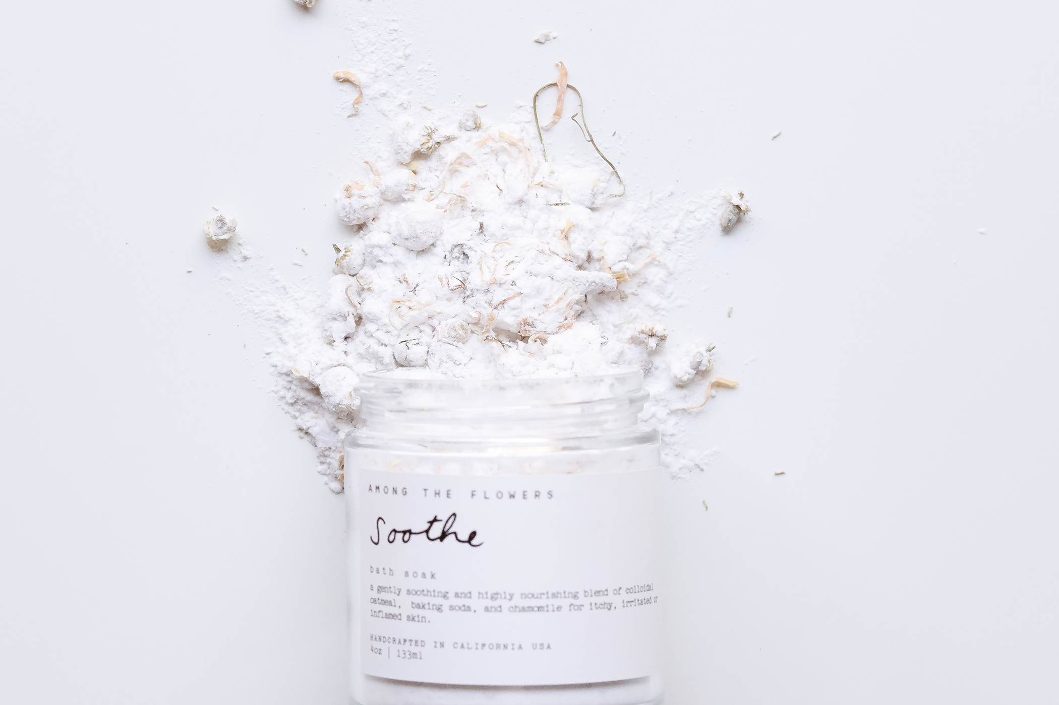 Among the Flowers Soothe Bath Soak. S O O T H E  A blend of colloidal oats, coconut milk, and chamomile petals that effectively soothes inflammation and irritation related to minor scrapes and scratches, as well as rashes or bug bites. This is particularly helpful for dry skin, or issues with diaper rash.