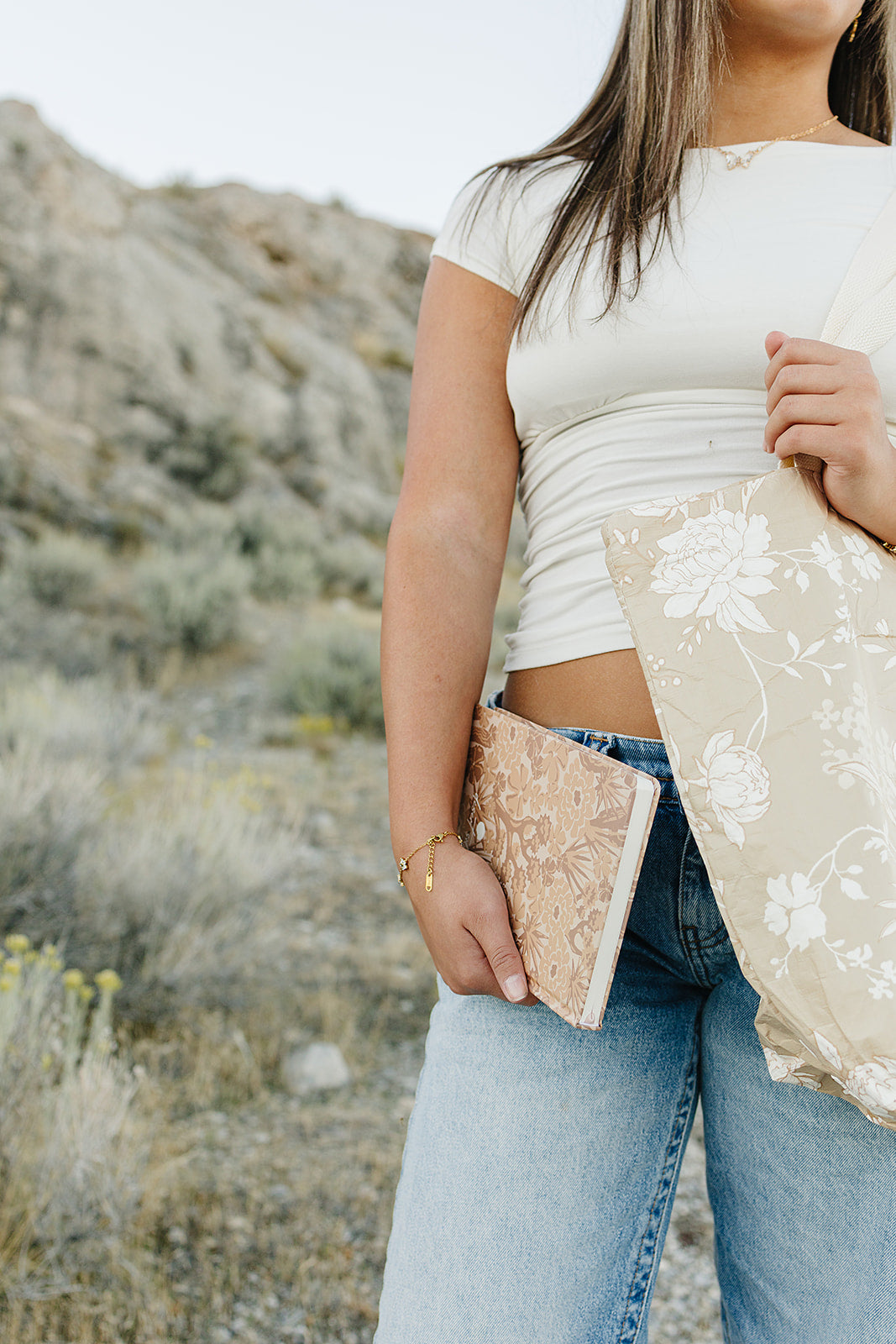 Desert Sol Carryall Tote in Canyon Rose with the matching Canyon Rose hardcover notebook