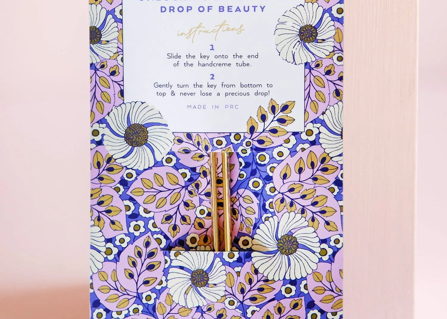 Back of the Margot Elena handcreme key card, printed with instructions for use