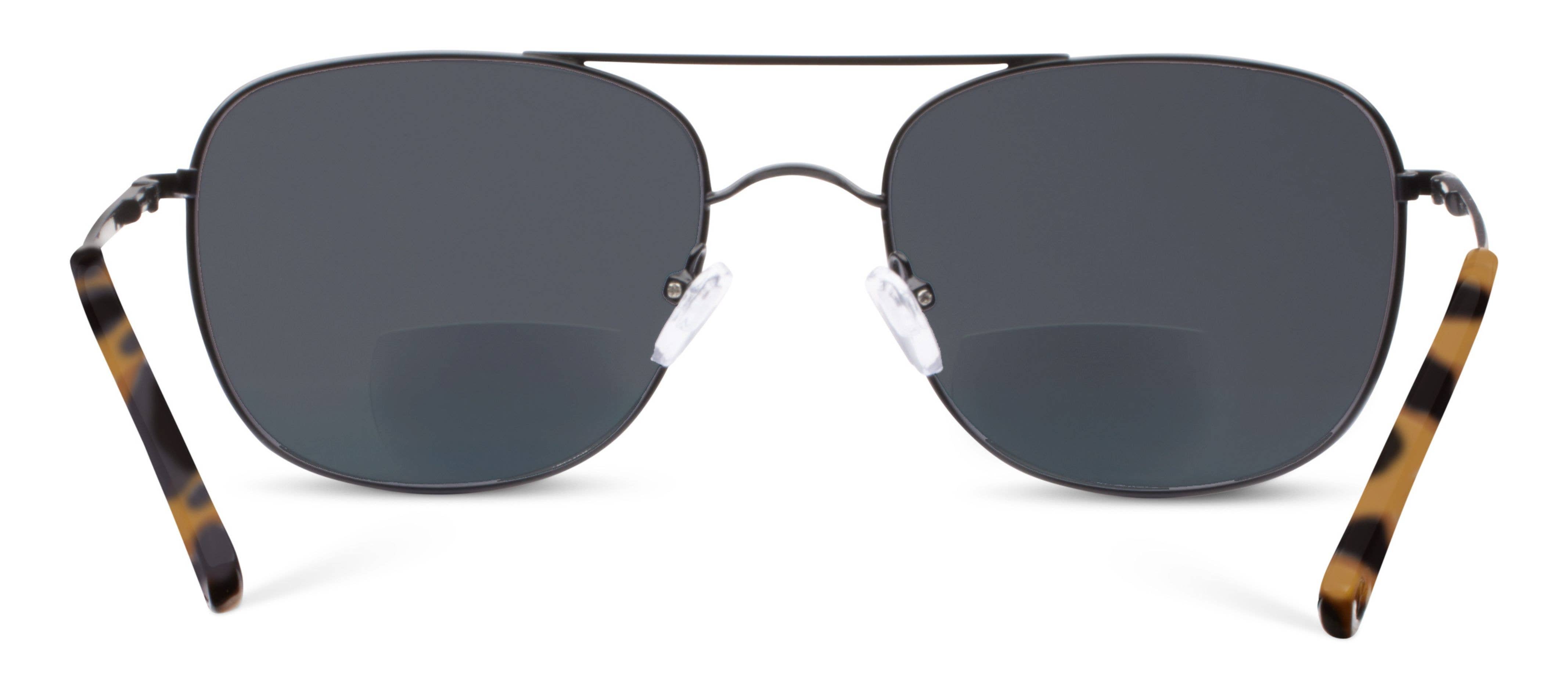 Peepers Palermo Sunglasses in Black, close-up of the bridge and nose pads