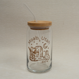 The Care Co Moab Desert Glass Can with bamboo lid and straw, front view of the Moab, Utah print